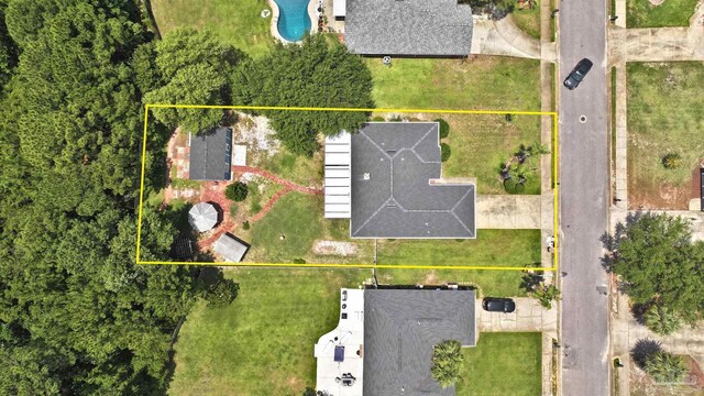 1701 Lighthouse Pointe Dr, Gulf Breeze, FL 32563 - aerial view of property's location with a pool and property boundaries highlighted