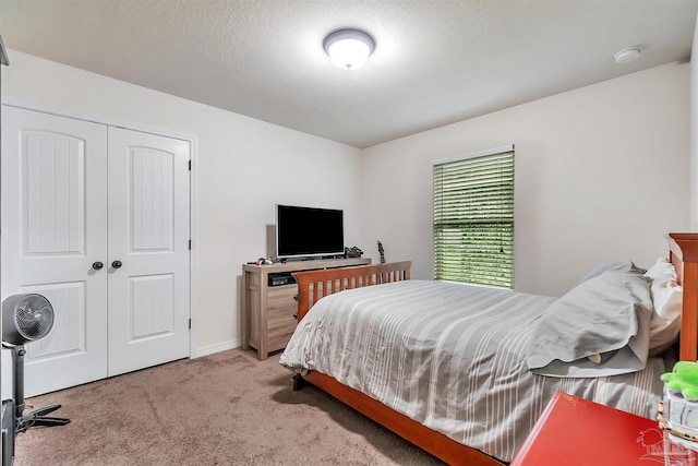 5853 Fairlands Rd, Milton, FL 32583 - carpeted bedroom featuring a closet
