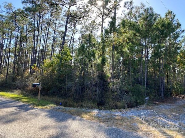 Listing photo 2 for 1301 Pearson Rd, Milton FL 32583