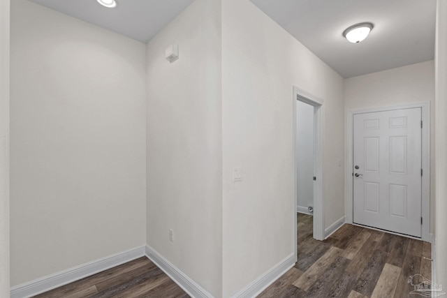 2006 Costa Verde Ct, Navarre, FL 32566 - entrance foyer with dark wood-style floors and baseboards