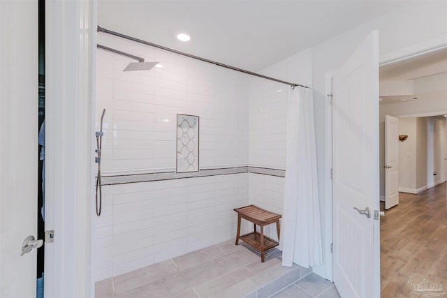 2849 Pga Blvd, Navarre, FL 32566 - full bath featuring a tile shower