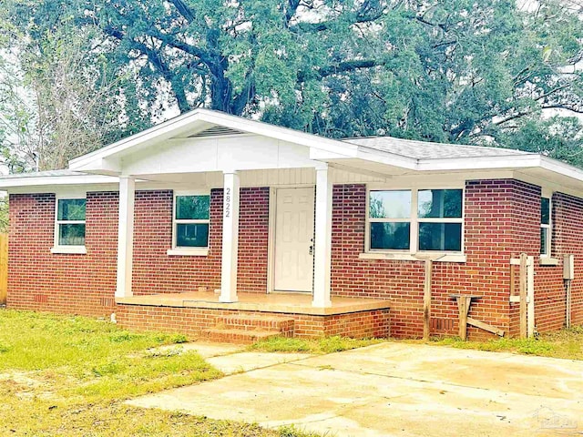 view of front of house with a porch