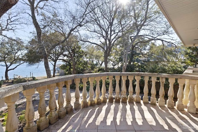 721 W Miracle Strip Pkwy, Mary Esther, FL 32569 - wooden terrace featuring a water view