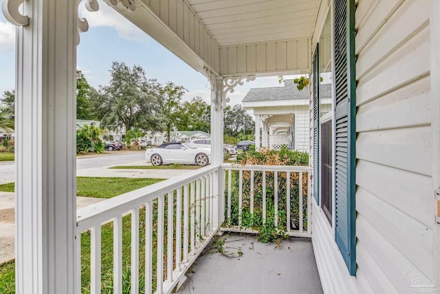 balcony featuring a porch