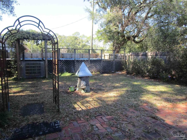 view of yard featuring fence