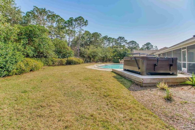 view of yard featuring a hot tub