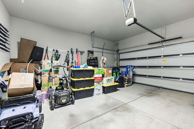 1567 Sawyers Ridge Cv, Cantonment, FL 32533 - garage with a garage door opener