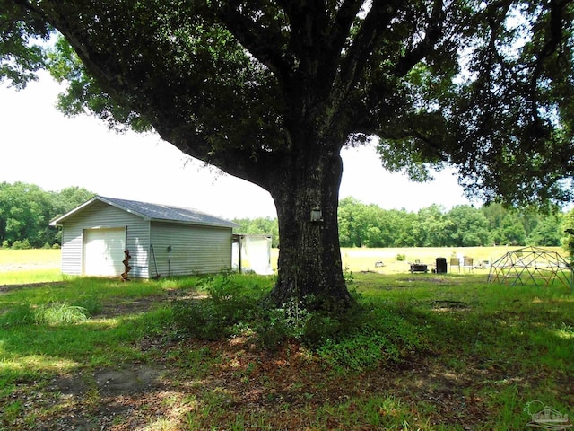 7067 Pine Blossom Rd, Milton, FL 32570 - view of yard featuring an outdoor structure