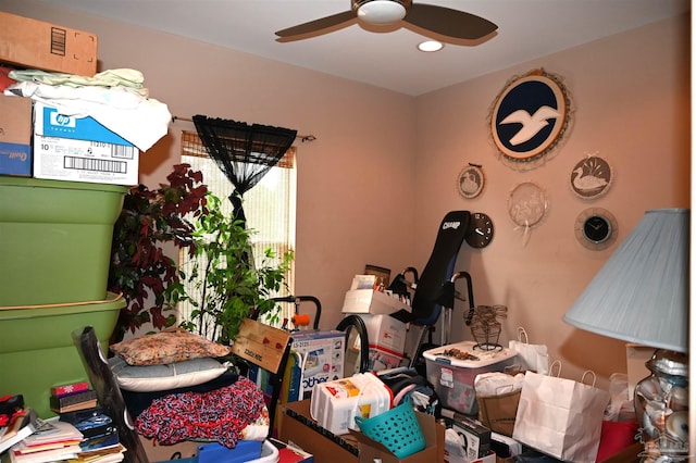 miscellaneous room with ceiling fan