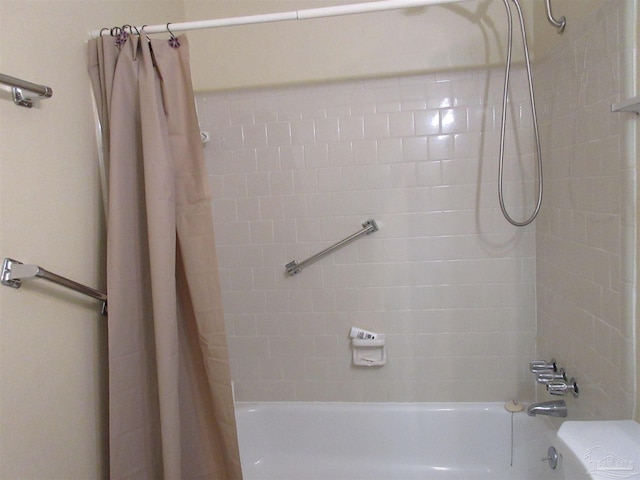 5078 Babb Ln, Pace, FL 32571 - full bath with shower / tub combo with curtain and toilet