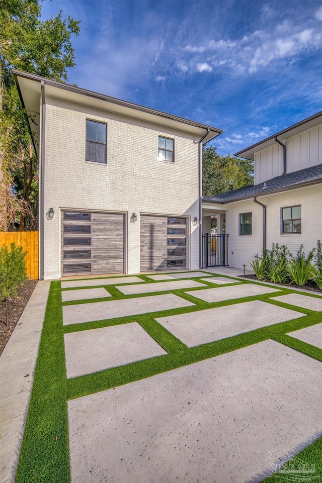 view of front of home featuring a garage