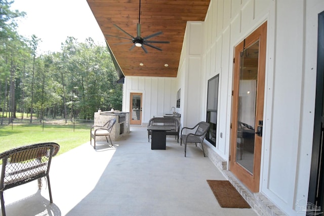 view of patio / terrace with an outdoor hangout area and ceiling fan