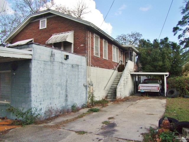 view of property exterior