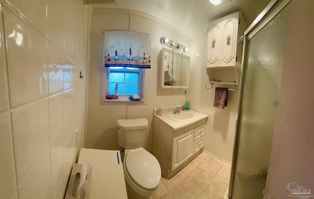 4681 Kingston Dr, Pensacola, FL 32526 - full bath featuring a shower stall, toilet, and vanity