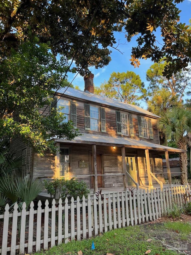 view of front of home with covered porch