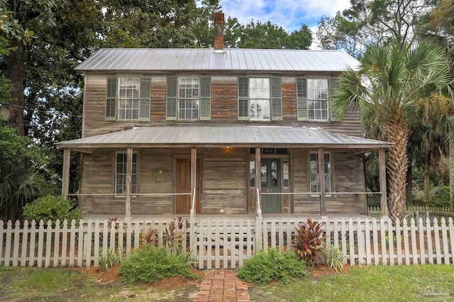 view of front of property featuring covered porch