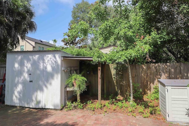 1609 N Spring St, Pensacola, FL 32501 - garage with a storage unit