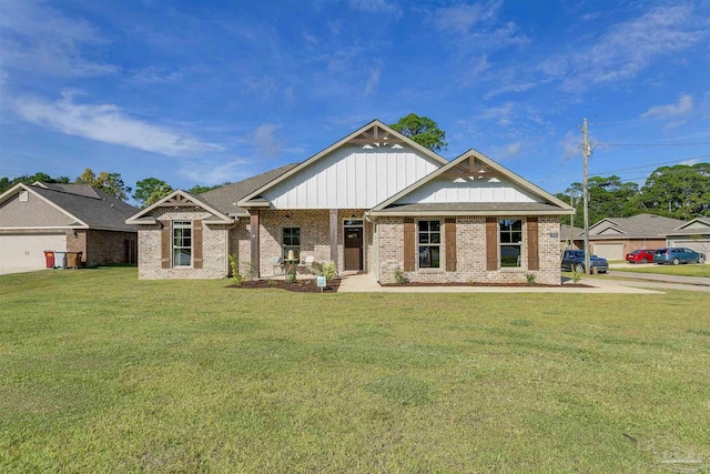 craftsman inspired home with a front yard