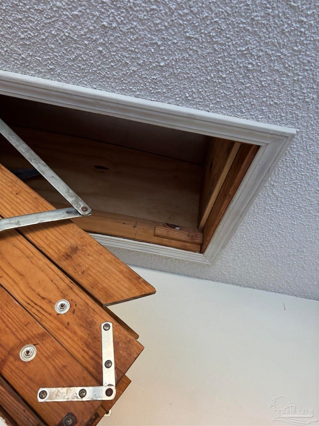 room details with a textured ceiling