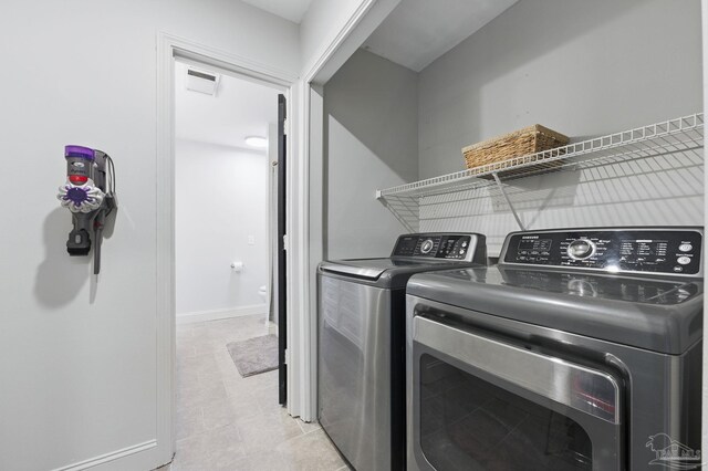 4793 Coronado Cir, Crestview, FL 32539 - laundry room with separate washer and dryer