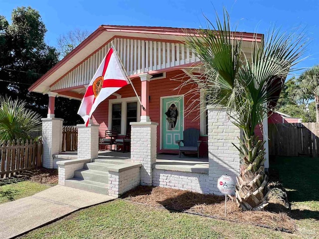 view of front of property featuring a porch