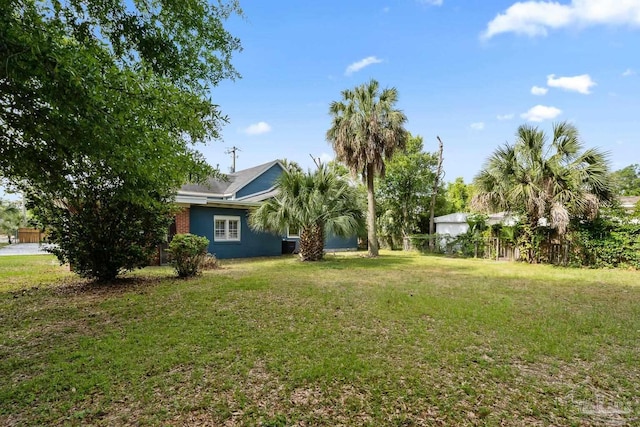 506 E Scott St, Pensacola, FL 32503 - view of yard