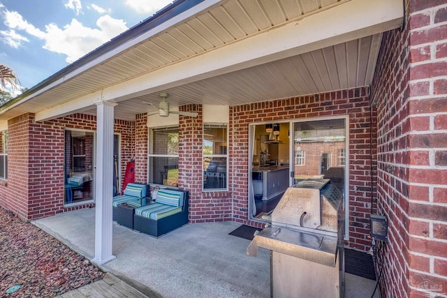 7770 Fenwick St, Navarre, FL 32566 - view of patio featuring a ceiling fan