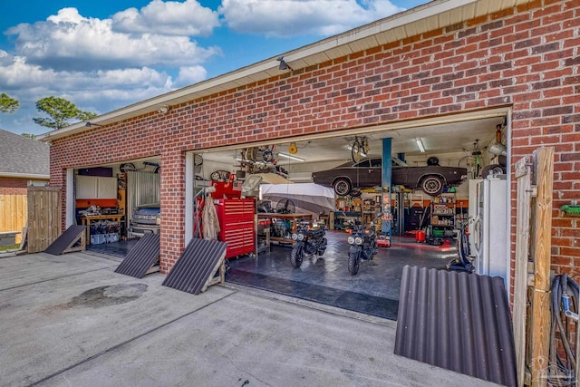 7770 Fenwick St, Navarre, FL 32566 - view of garage