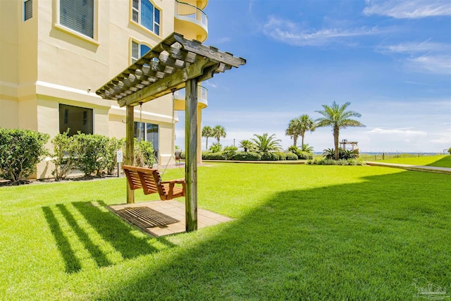 view of yard with a pergola