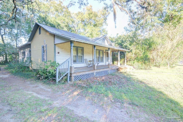 view of front of house with a porch