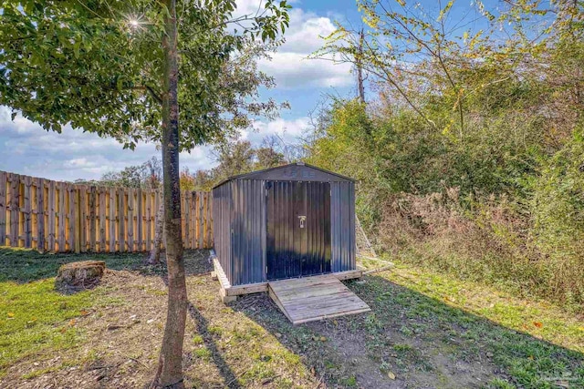 view of outbuilding