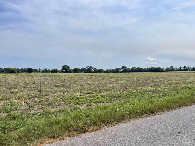 2 Shell Rd, Jay, FL 32565