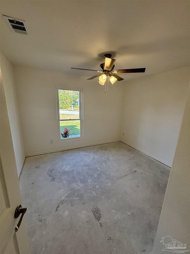 unfurnished room featuring ceiling fan