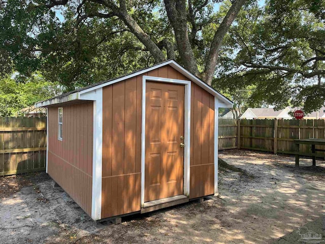 view of outbuilding