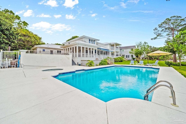 458 Parish Blvd, Mary Esther, FL 32569 - swimming pool with a patio, an in-ground hot tub, and a yard