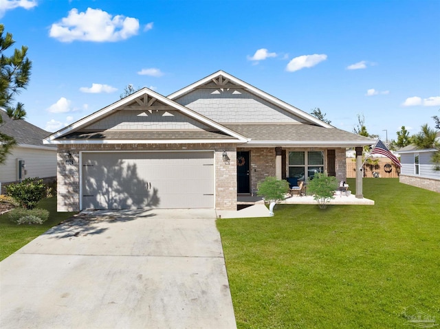 view of front facade featuring a garage, a porch, and a front lawn