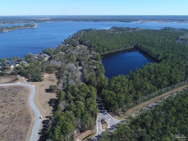 Listing photo 2 for 27C Old Bay Pointe Rd, Milton FL 32583