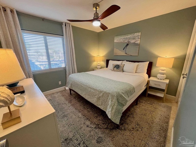 bedroom featuring ceiling fan