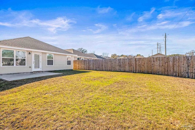 view of yard with a patio area