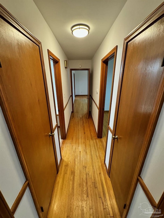 7920 Reeders Ln, Pensacola, FL 32526 - hall featuring light wood finished floors