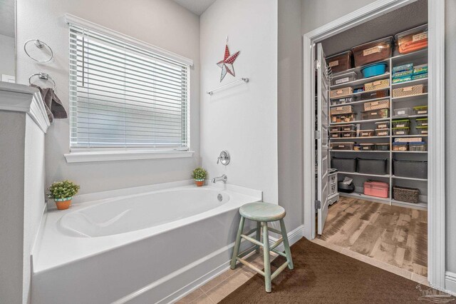 8056 Stream Ridge Rd, Pensacola, FL 32526 - full bath featuring a garden tub