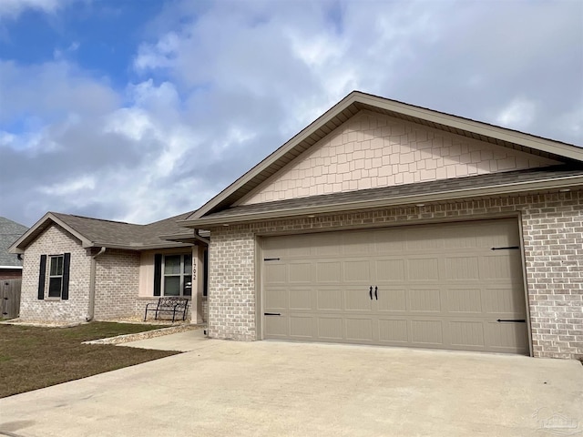 1792 Galvez Dr, Gulf Breeze, FL 32563 - single story home featuring a garage