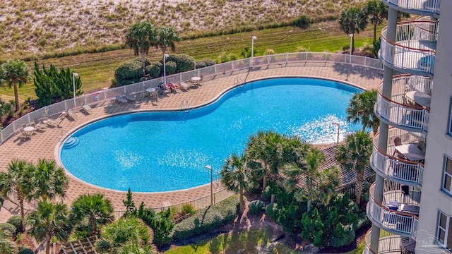 view of swimming pool featuring a patio