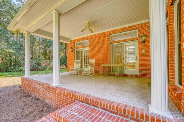 view of patio with ceiling fan and covered porch