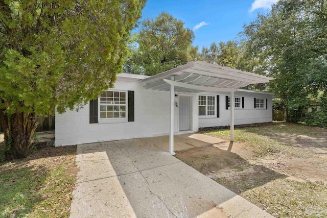 4514 Florelle Way, Pensacola, FL 32505 - ranch-style house with concrete block siding