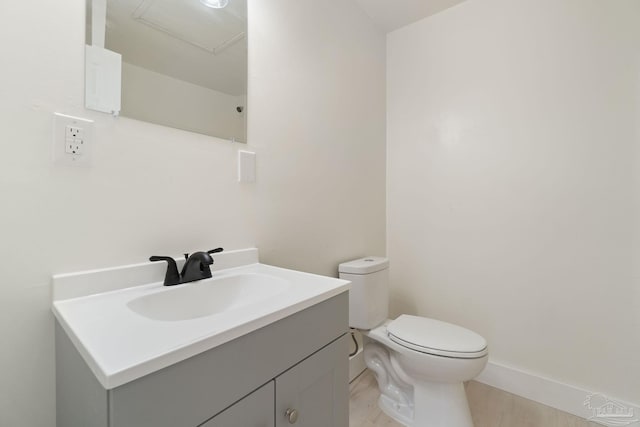 4514 Florelle Way, Pensacola, FL 32505 - bathroom with baseboards, toilet, and vanity