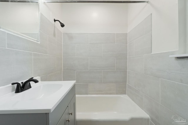 4514 Florelle Way, Pensacola, FL 32505 - bathroom featuring bathtub / shower combination and vanity