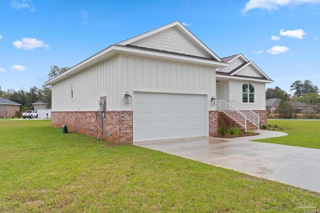 view of front of house with a garage and a front yard