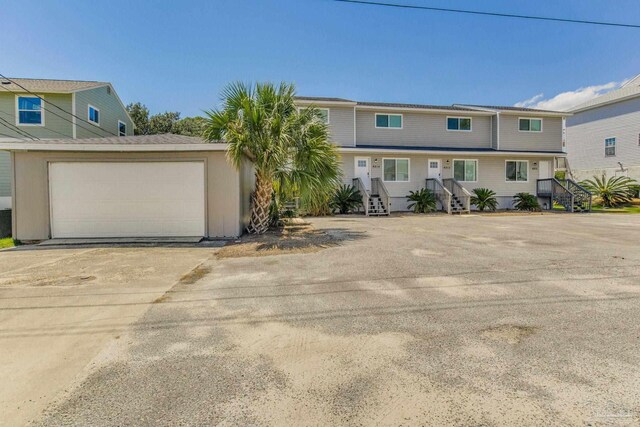 6211 Don Carlos Dr, Pensacola, FL 32507