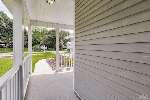 6027 Dallas Ave, Pensacola, FL 32526 - view of porch